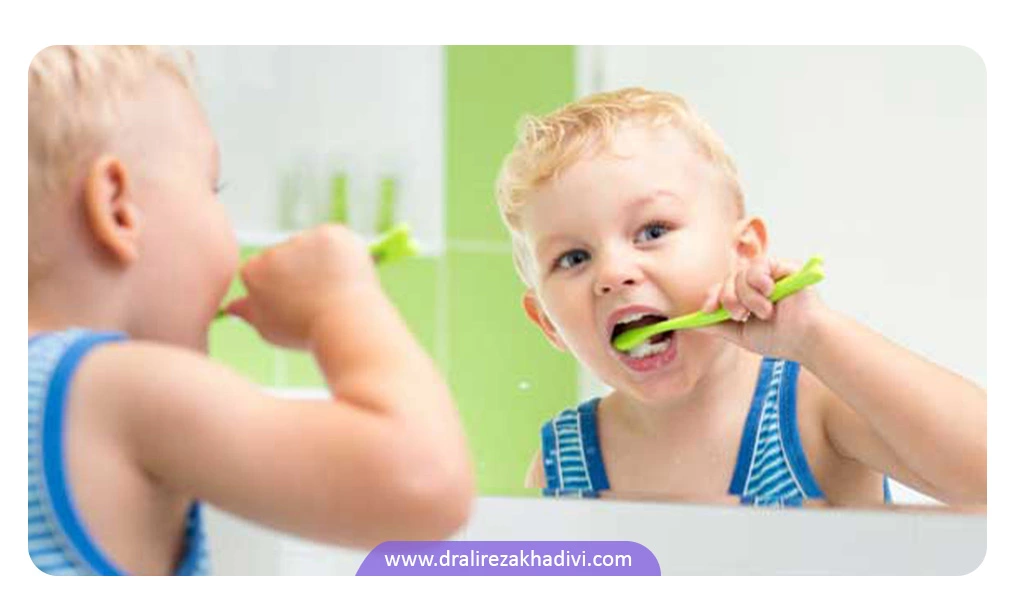 مسواک زدن مرتب می تواند از عفونت لثه کودک جلوگیری کند